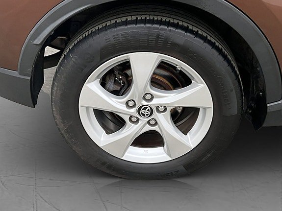 Vehicle Image 24