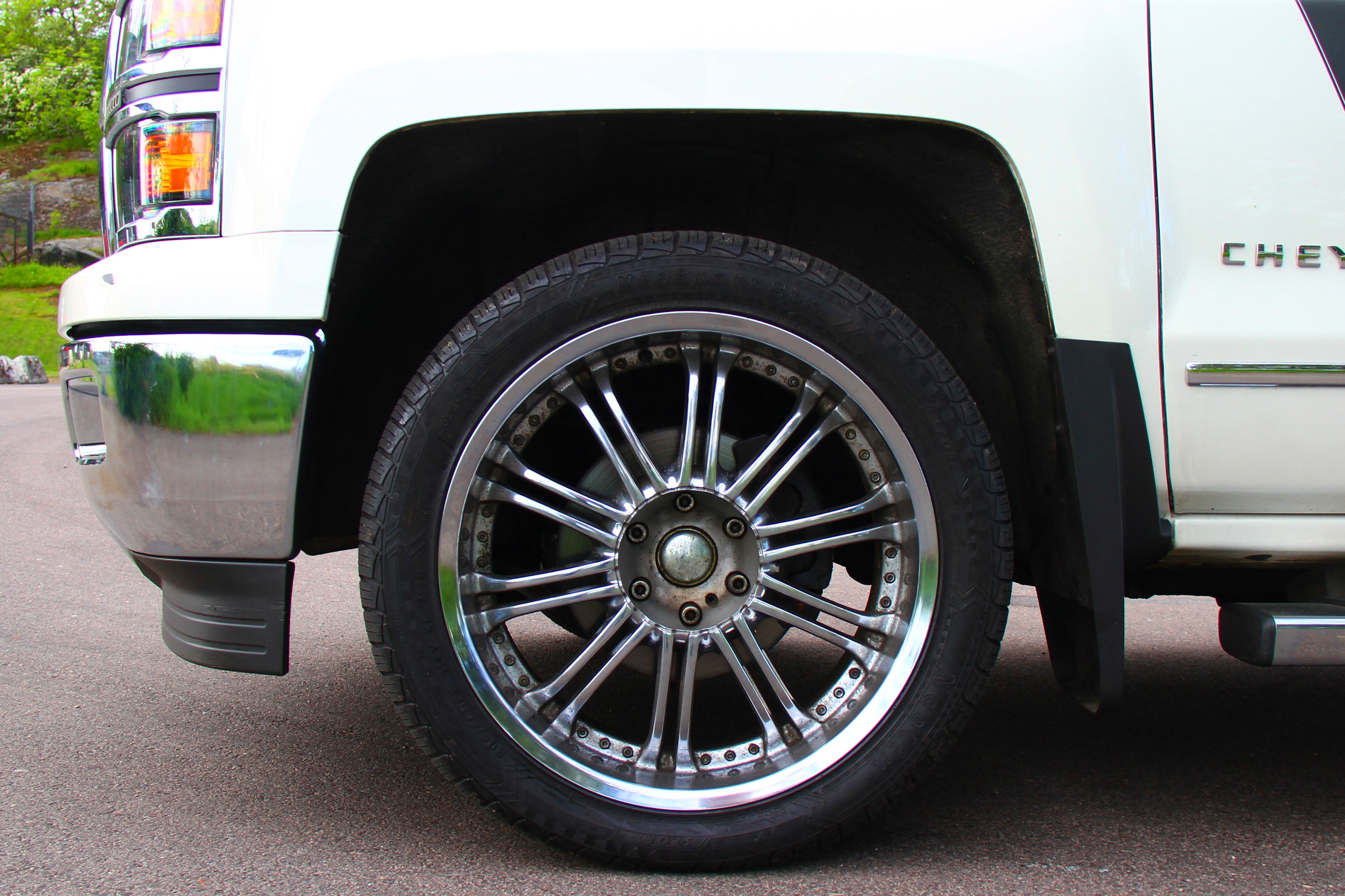 Vehicle Image 13