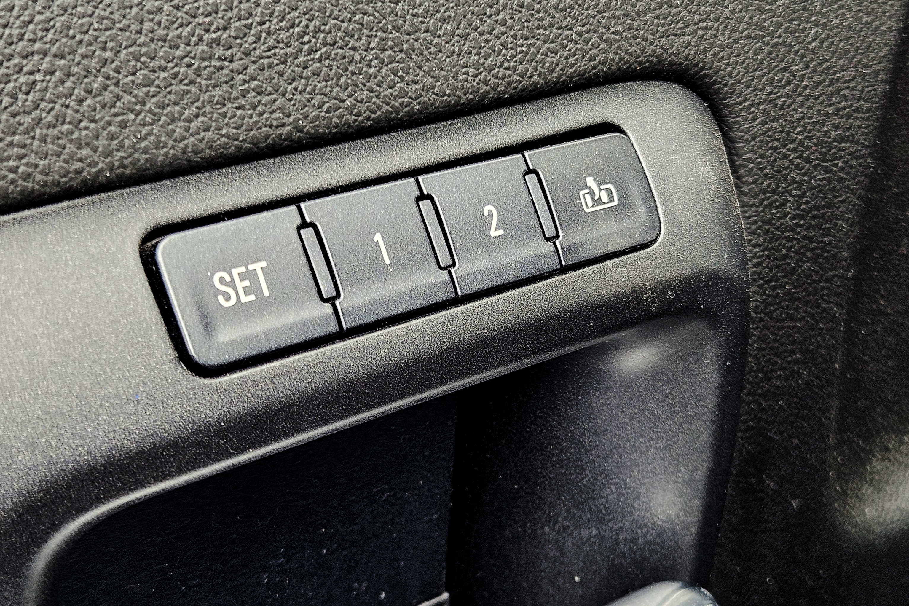 Vehicle Image 28
