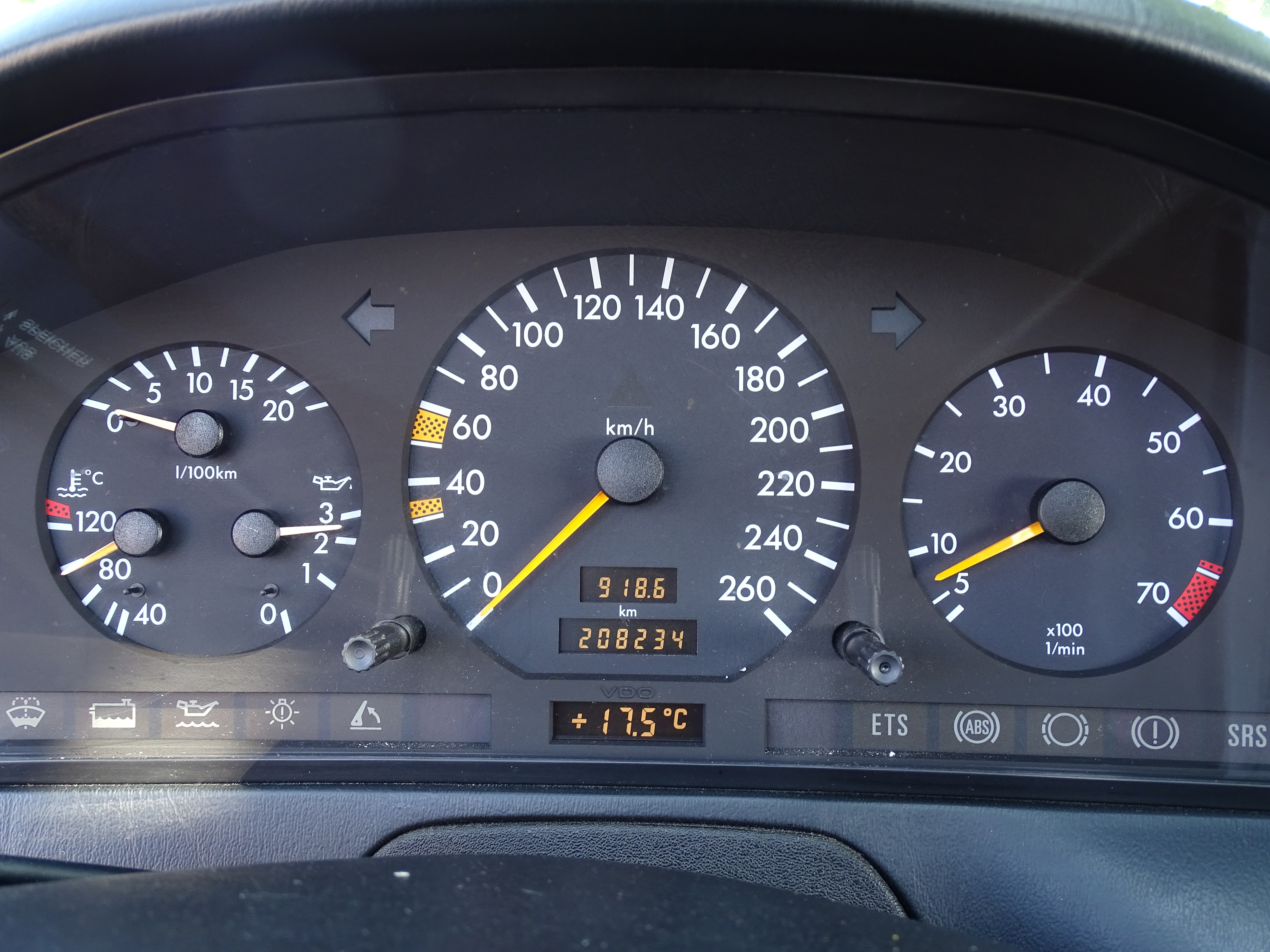 Vehicle Image 52