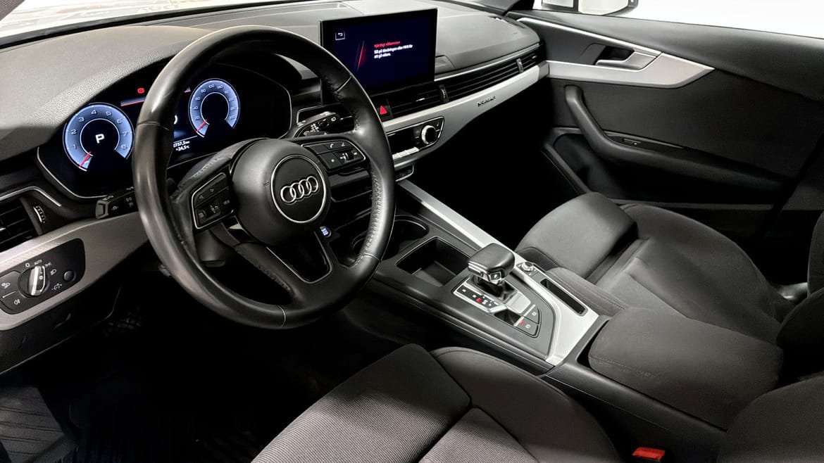 Vehicle Image 7