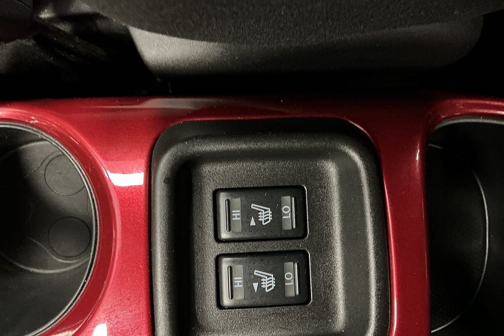 Vehicle Image 24