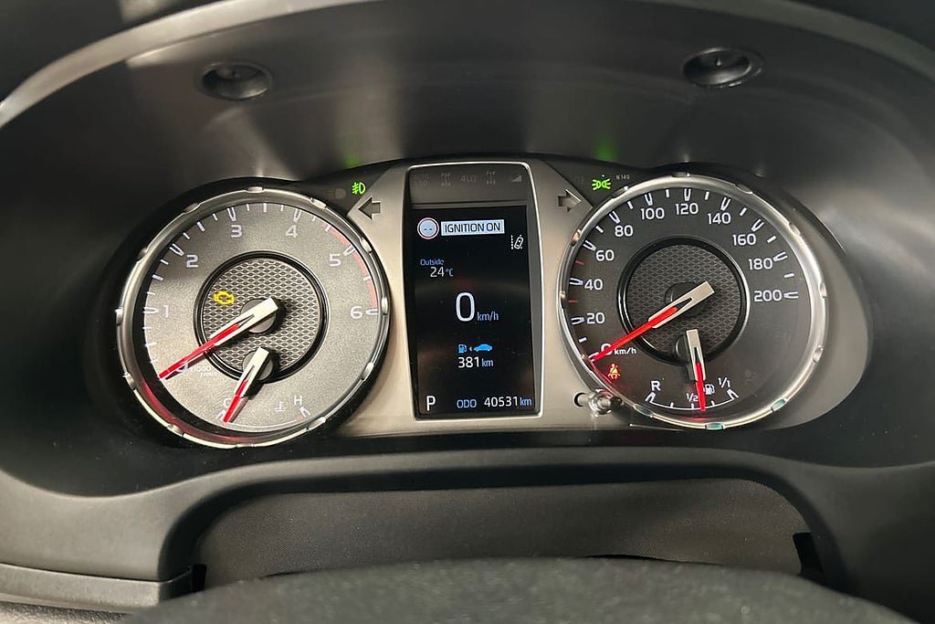 Vehicle Image 17