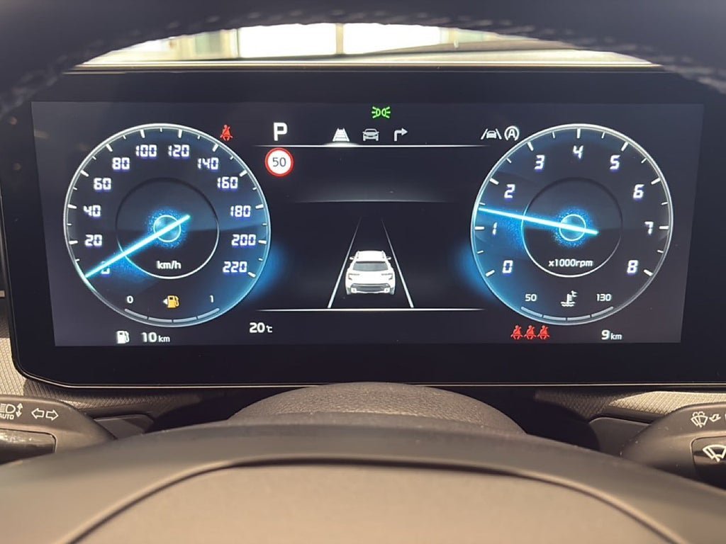 Vehicle Image 10