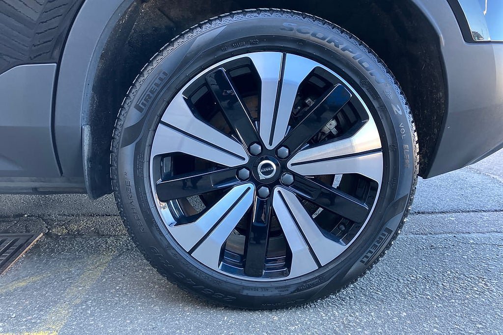 Vehicle Image 17
