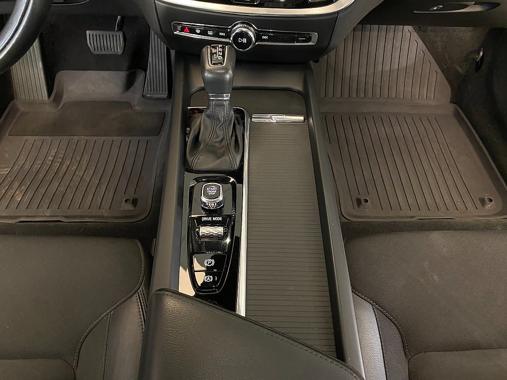 Vehicle Image 48