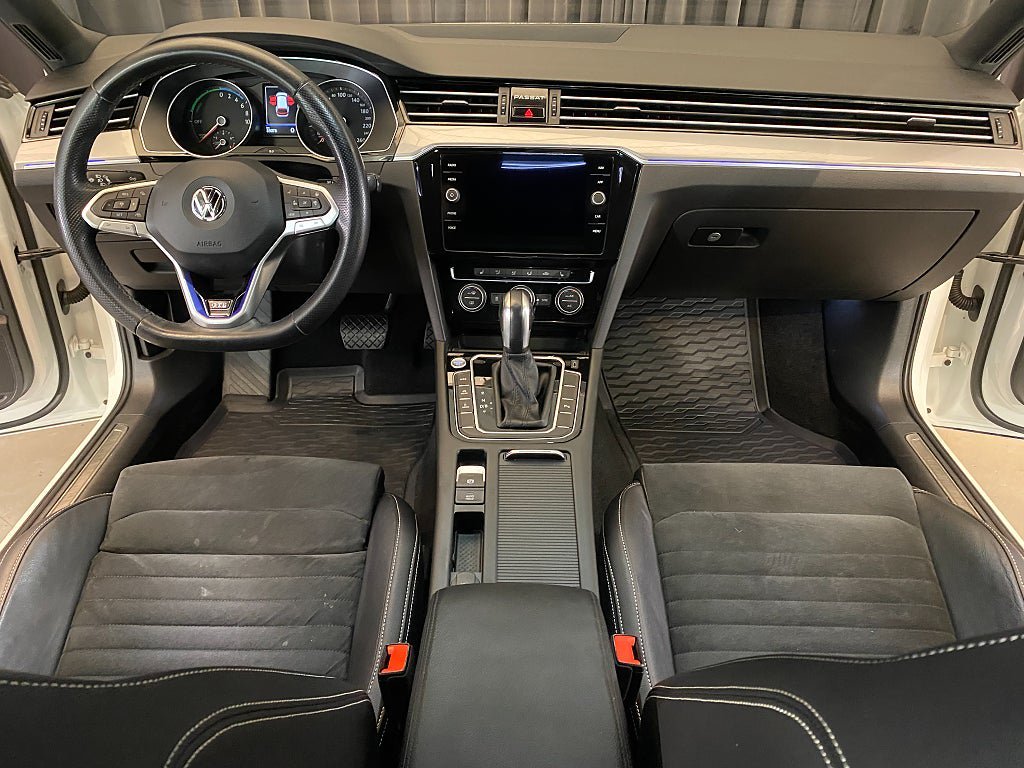 Vehicle Image 37
