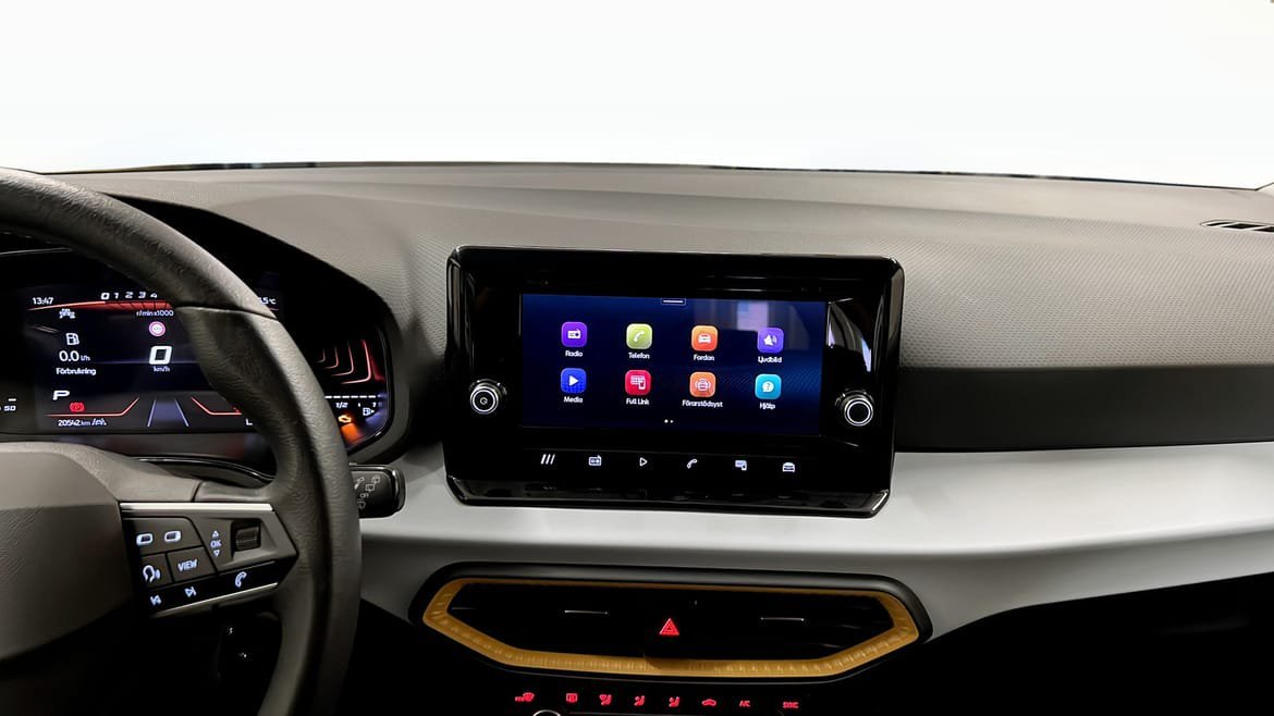 Vehicle Image 9