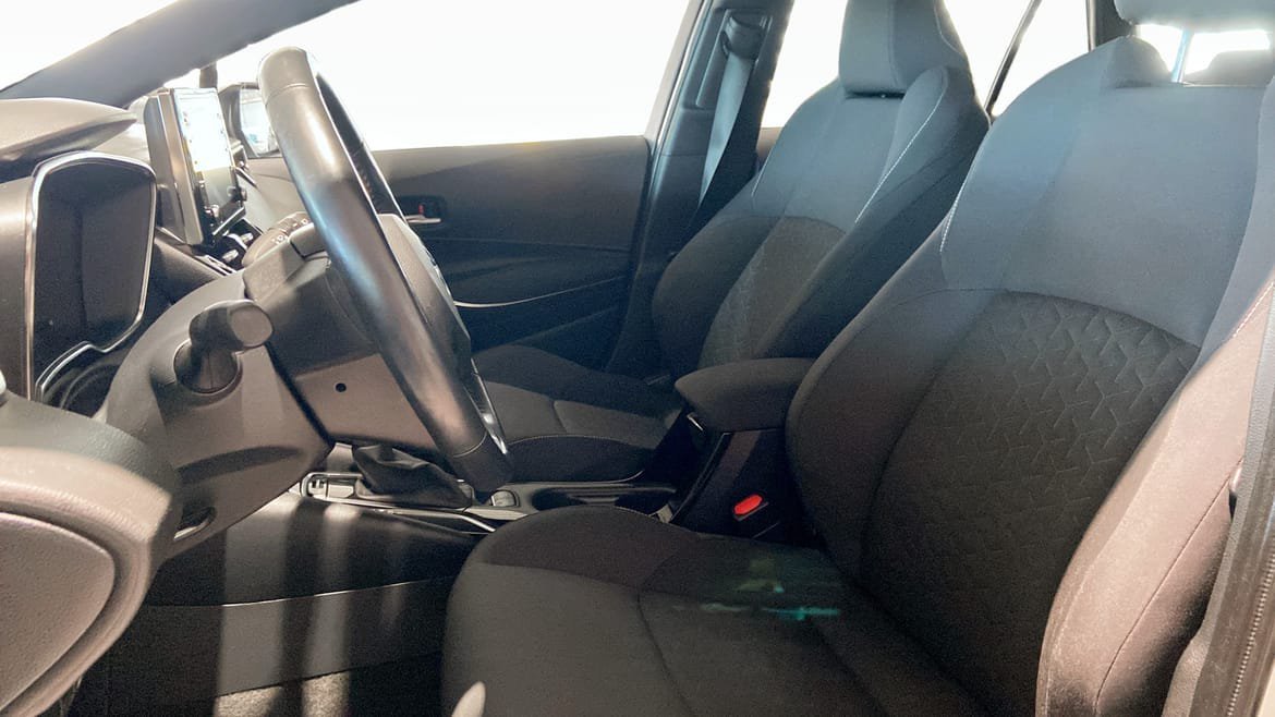 Vehicle Image 8