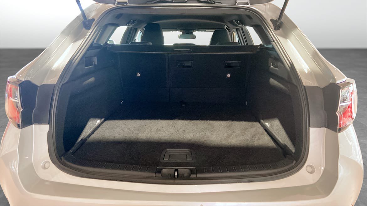 Vehicle Image 12