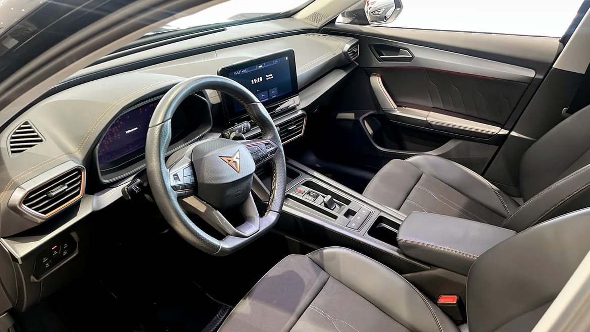 Vehicle Image 7