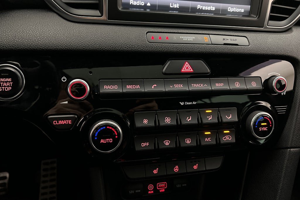 Vehicle Image 26