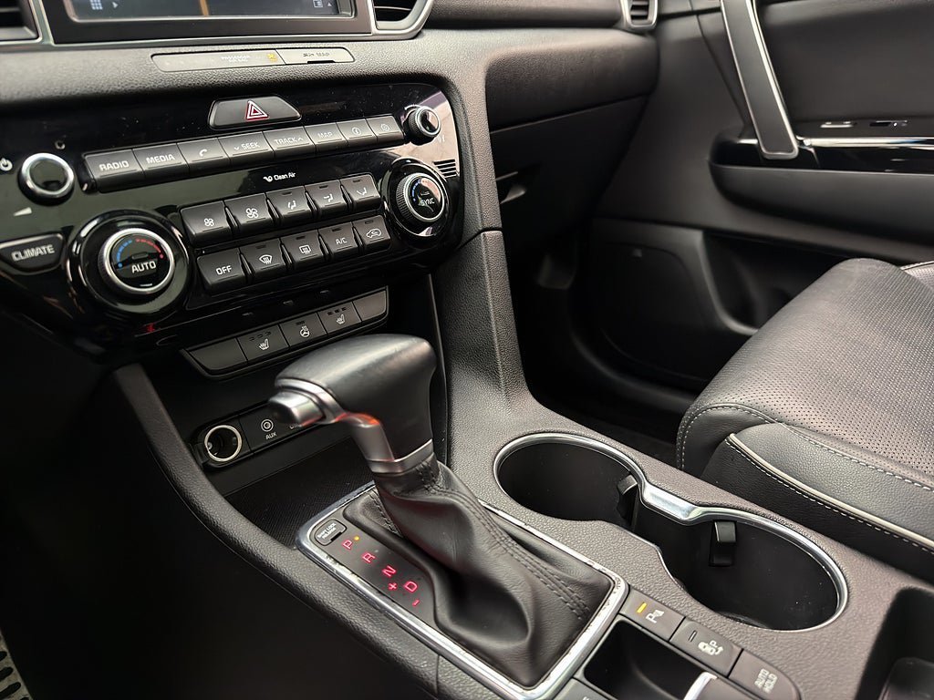 Vehicle Image 27
