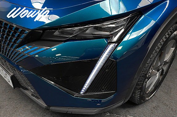 Vehicle Image 23