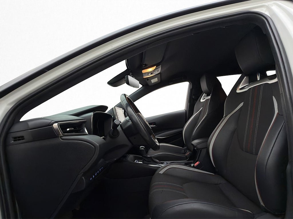 Vehicle Image 12