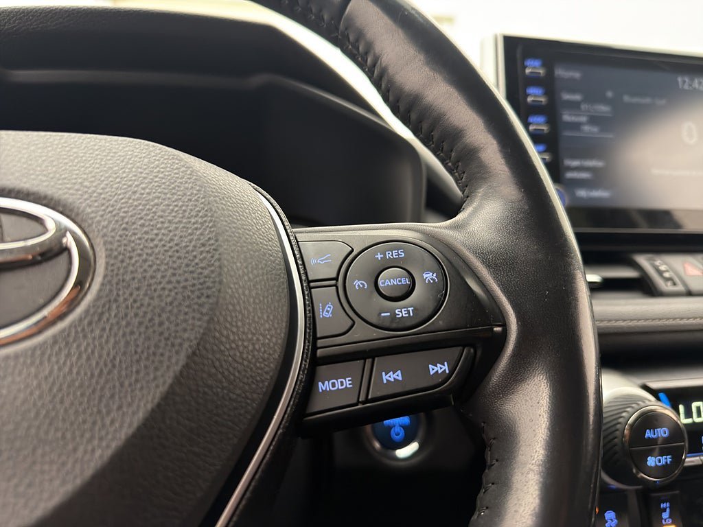 Vehicle Image 17