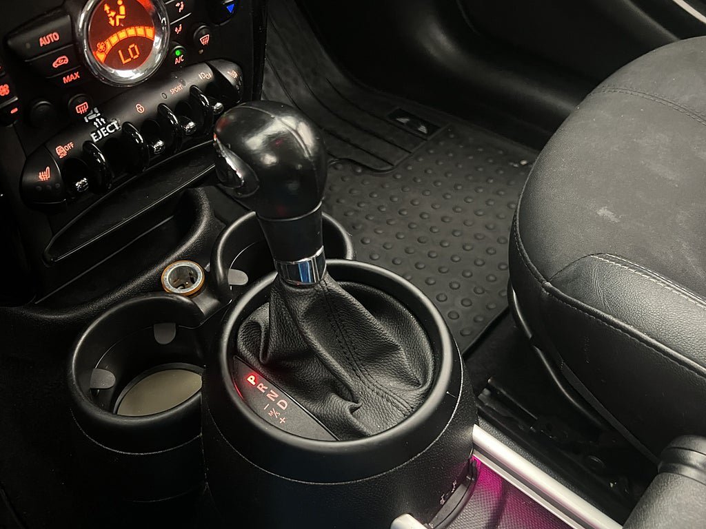 Vehicle Image 17
