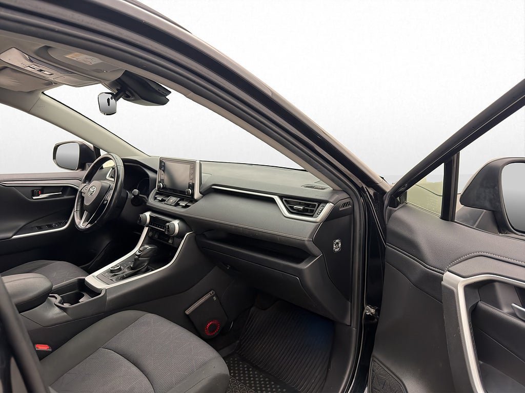 Vehicle Image 22