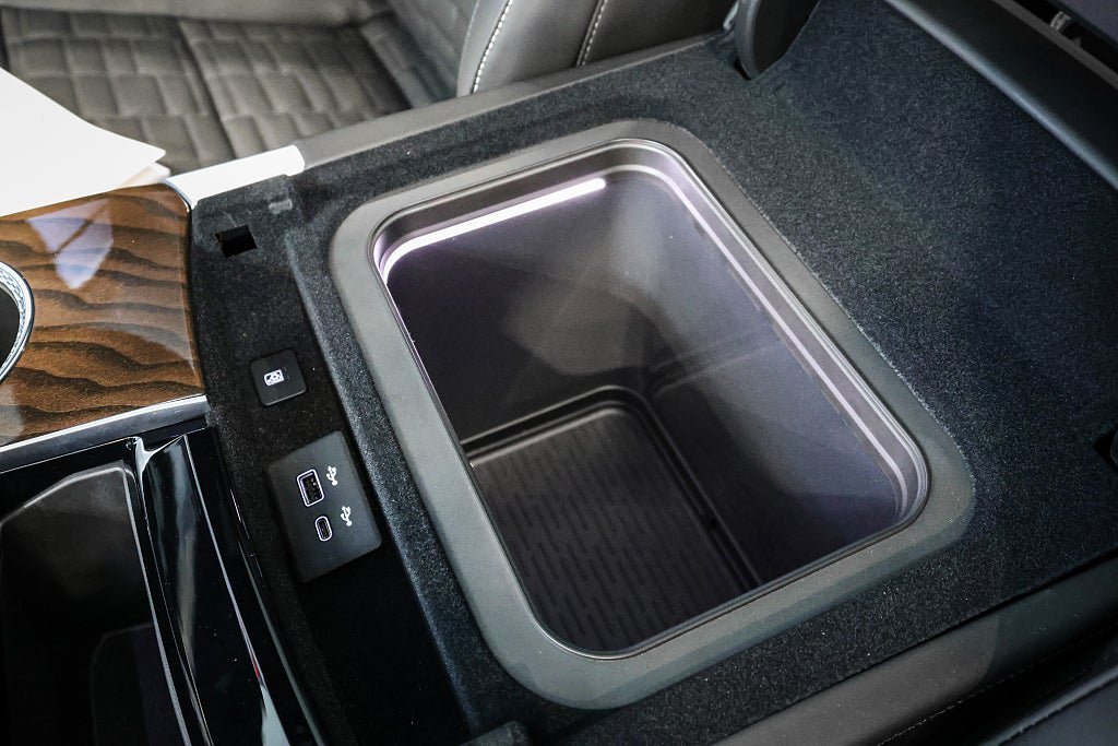 Vehicle Image 23