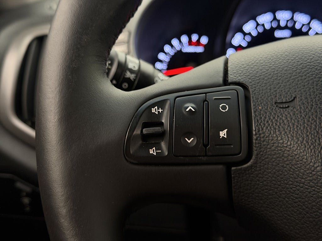 Vehicle Image 23