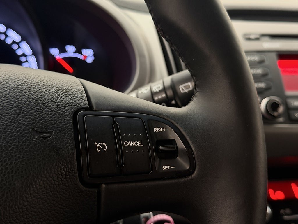 Vehicle Image 24