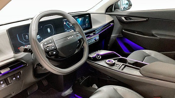 Vehicle Image 8