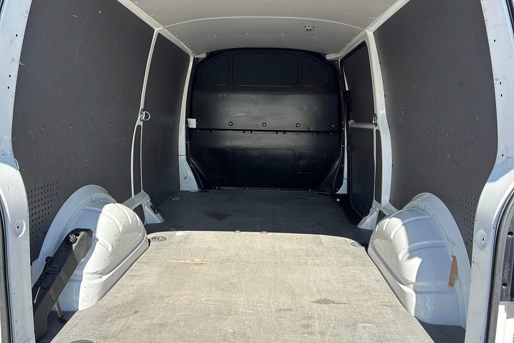 Vehicle Image 17
