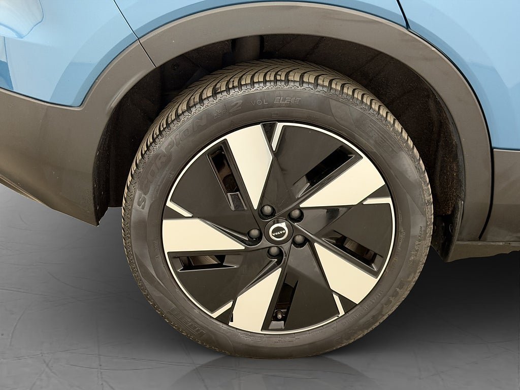 Vehicle Image 33