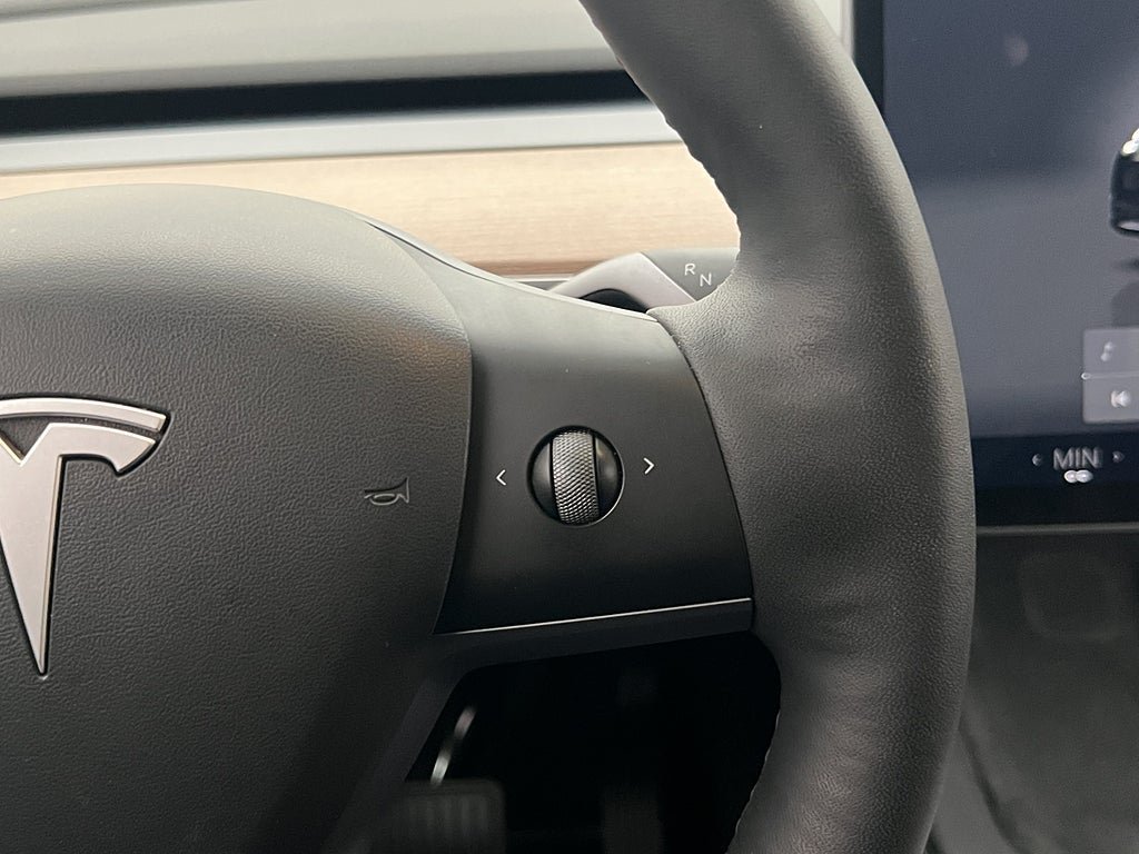 Vehicle Image 29