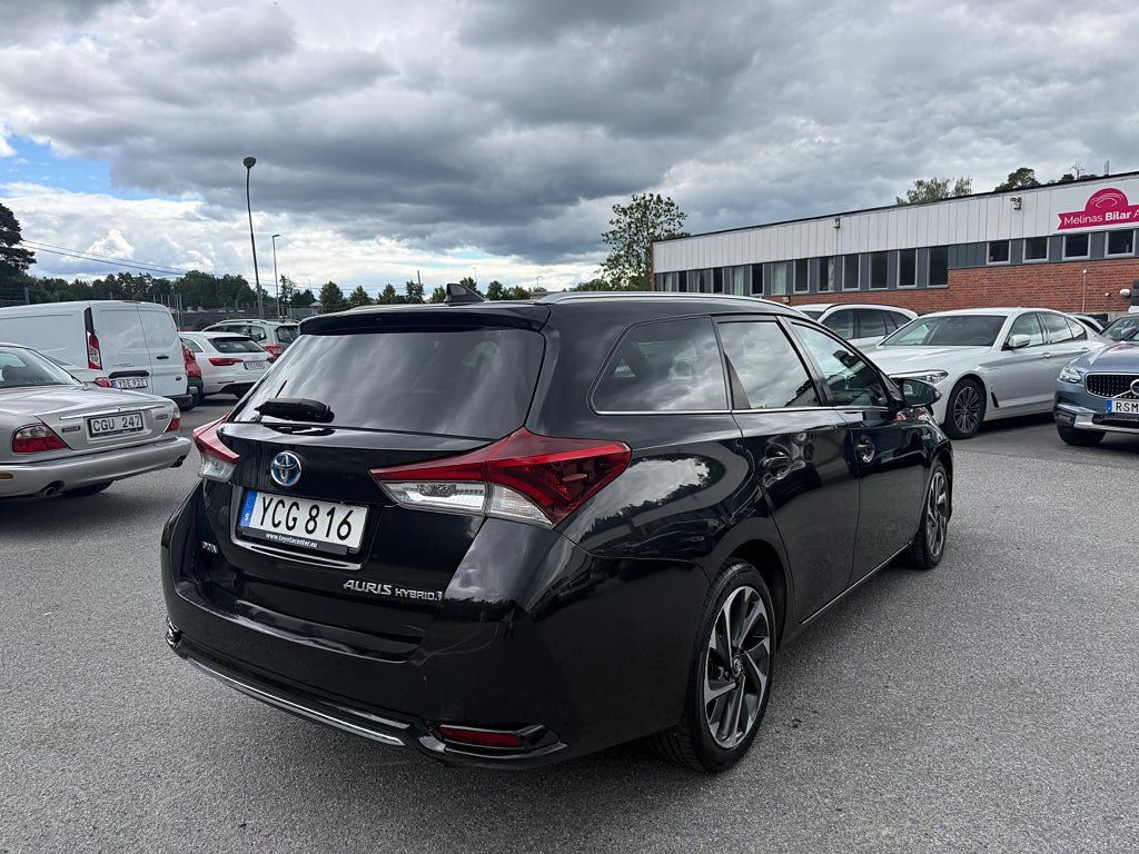 Vehicle Image 6