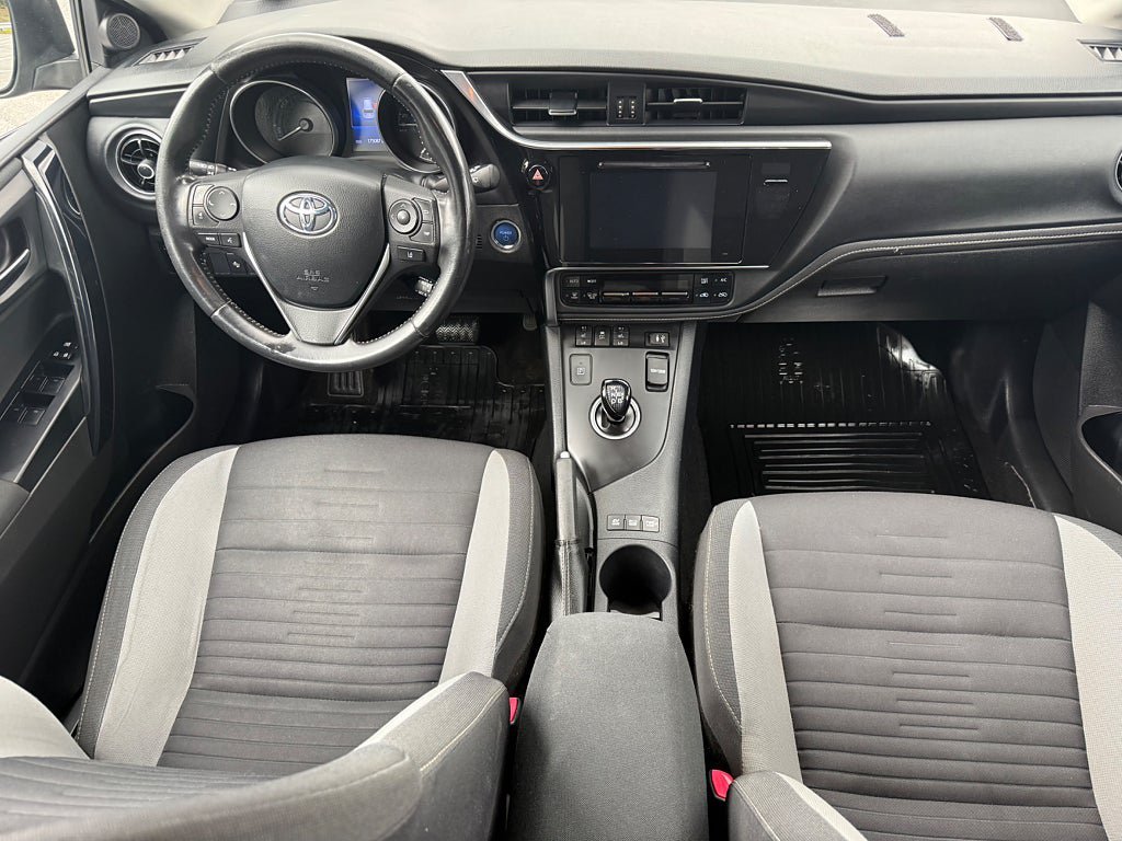 Vehicle Image 7