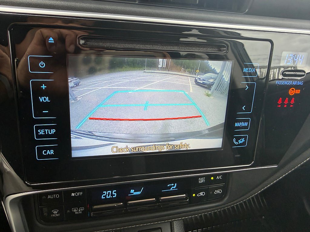 Vehicle Image 8