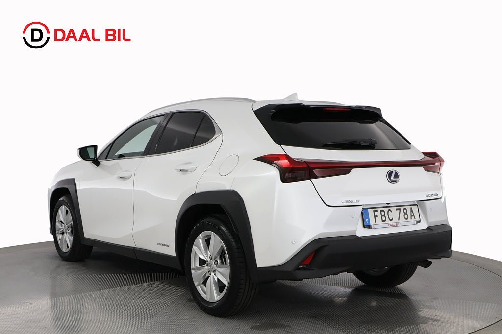 Vehicle Image 8