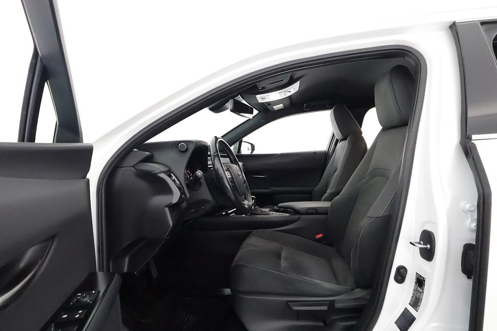 Vehicle Image 10