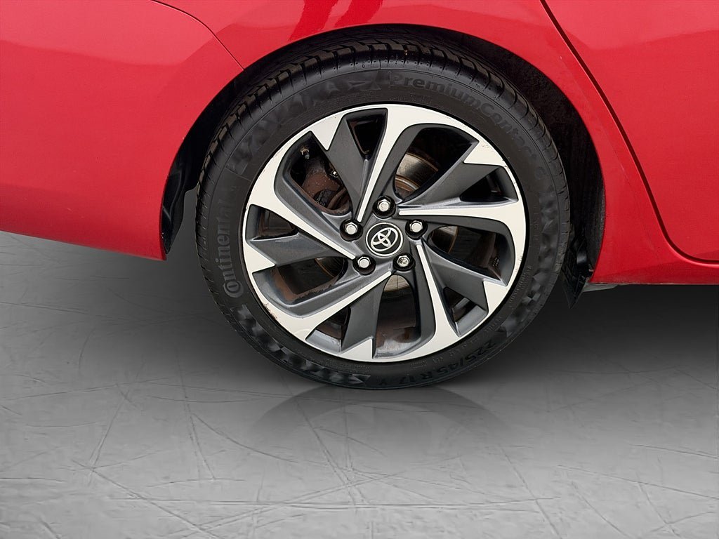 Vehicle Image 30