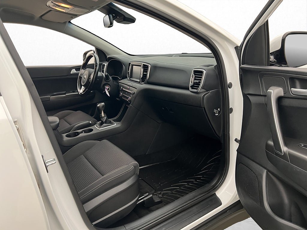 Vehicle Image 23