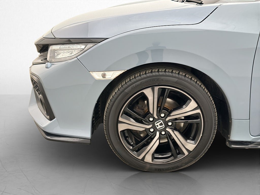 Vehicle Image 30