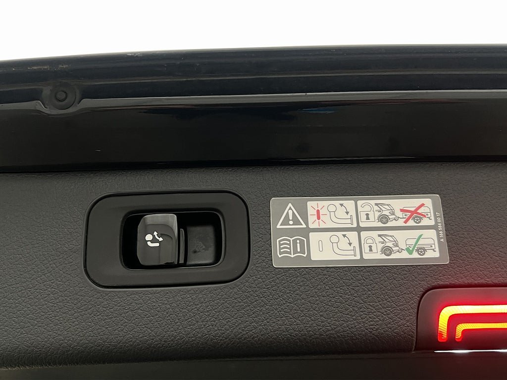 Vehicle Image 29