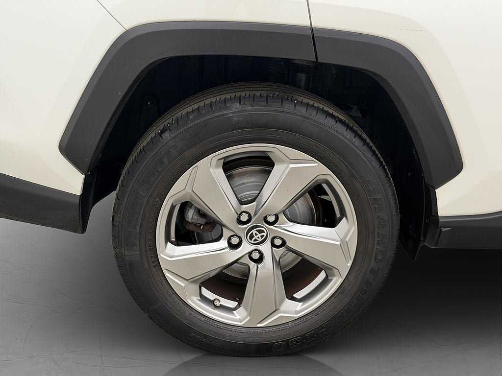 Vehicle Image 36