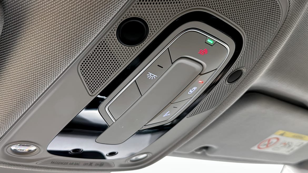 Vehicle Image 21