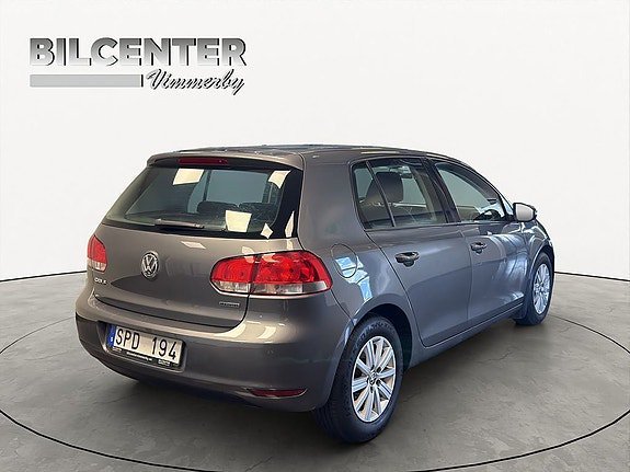 Vehicle Image 6