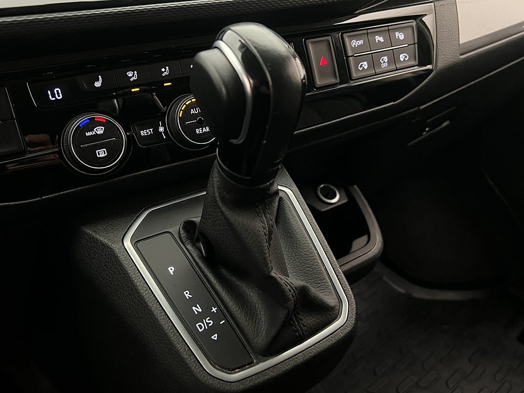 Vehicle Image 29