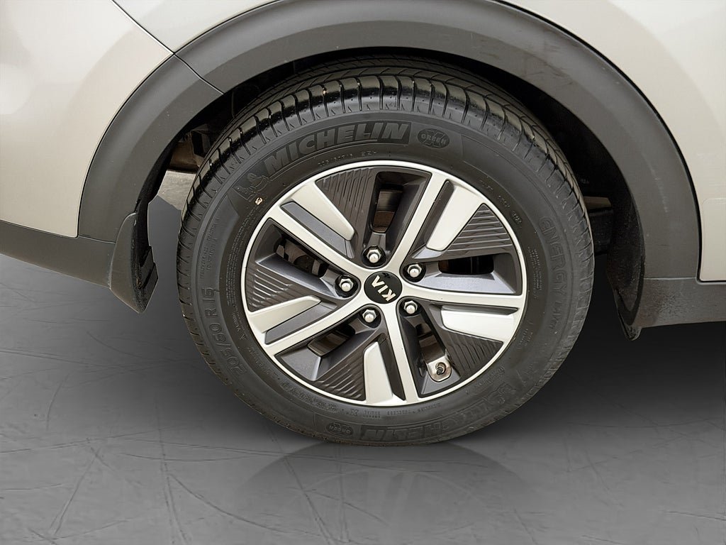 Vehicle Image 30