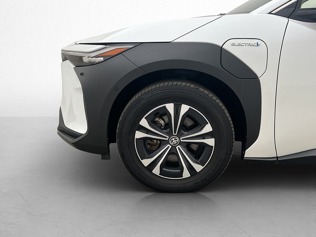 Vehicle Image 30