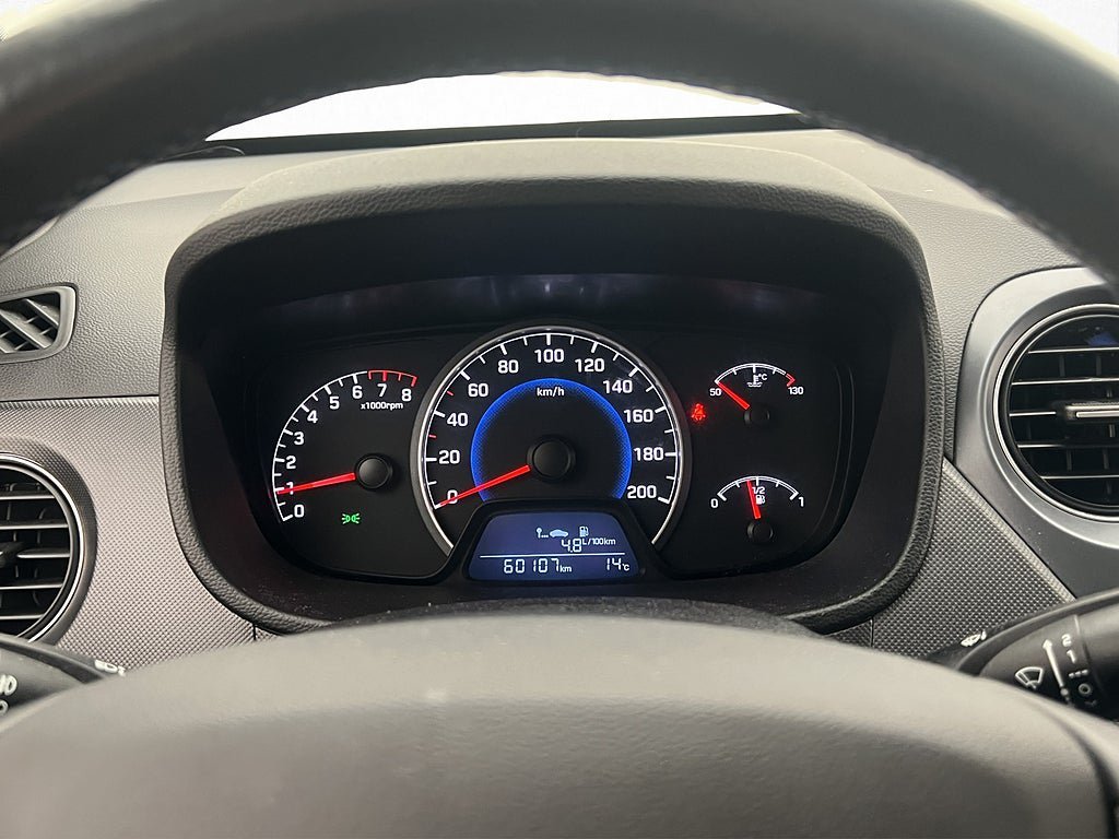 Vehicle Image 13