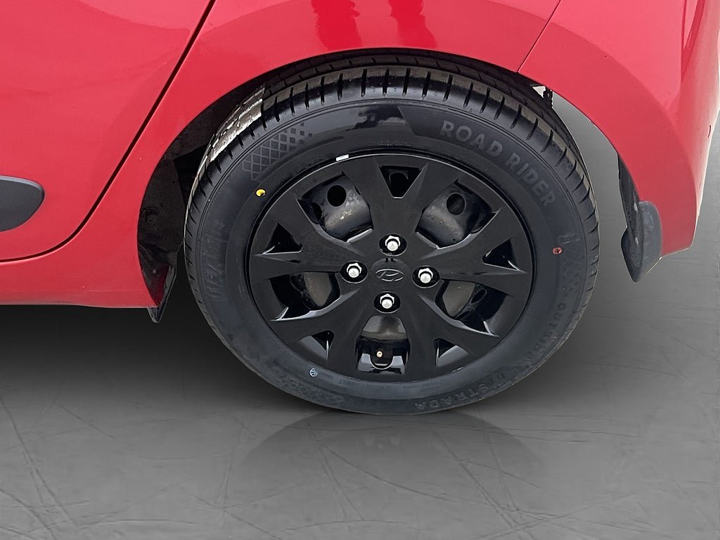 Vehicle Image 22