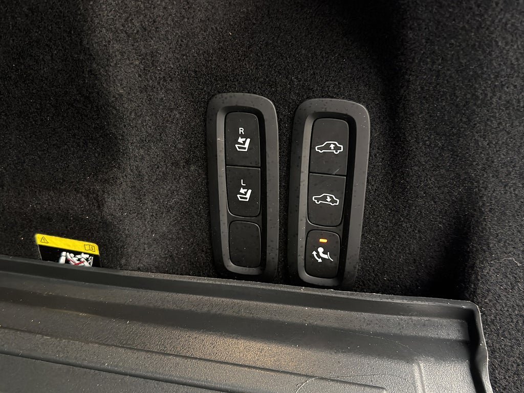 Vehicle Image 38