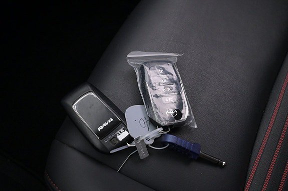 Vehicle Image 18