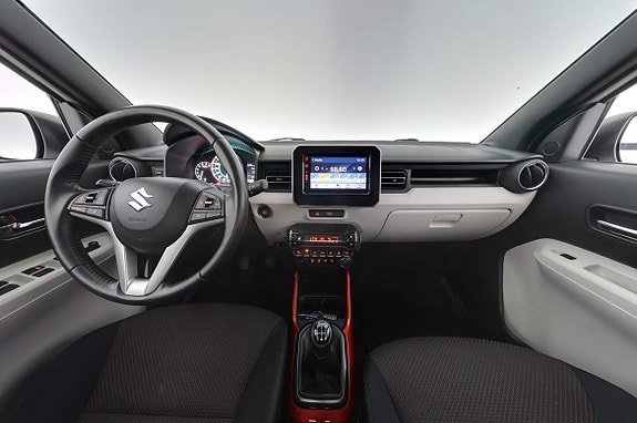 Vehicle Image 12