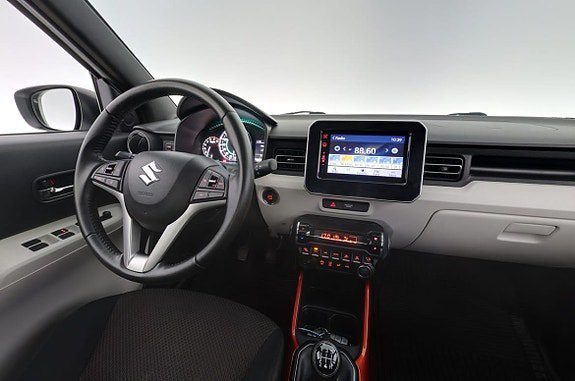 Vehicle Image 13